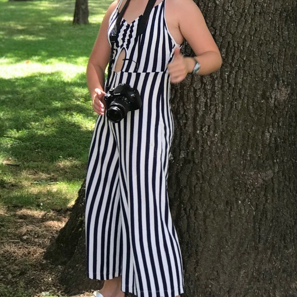 White and blue striped jumpsuit - Picture 3 of 5